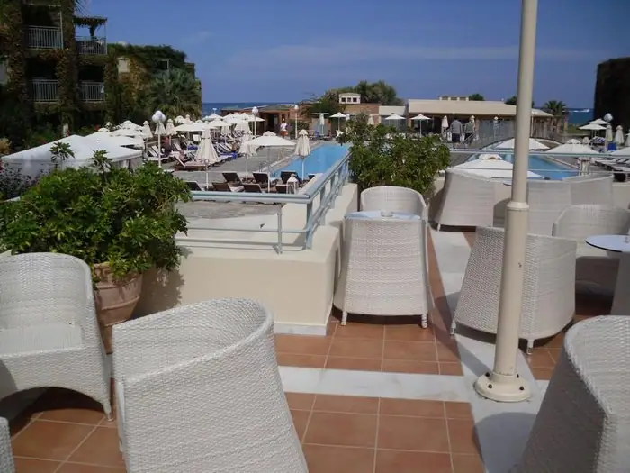 Ανακαίνιση ξενοδοχειακής μονάδας Aquis Bella Beach στην Χερσόννησο Κρήτης — 8