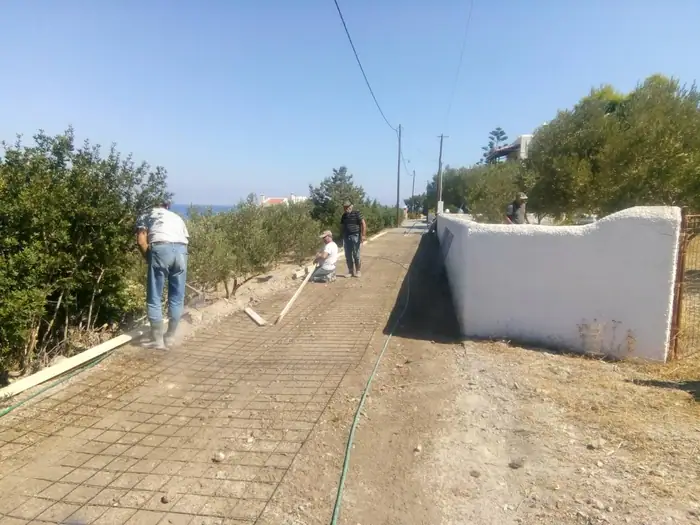 Τσιμεντόστρωση δημοτικών δρόμων του Δήμου Αίγινας — 4