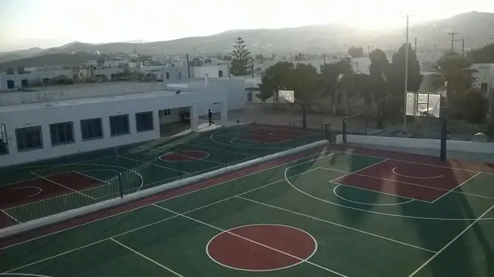 Ανακατασκευή Υπαίθριων Γηπέδων Μπάσκετ - Βόλεϊ του Δημοτικού Σχολείου και του Γυμνασίου Δήμου Αντιπάρου — 3