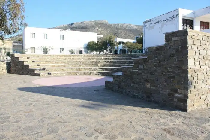 Αναβάθμιση αθλητικών εγκαταστάσεων δημοτικού γηπέδου Παροικιάς Πάρου — 2