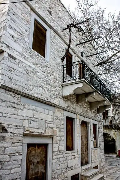 Δύο κατοικίες στην Απείραθο Νάξου — 4