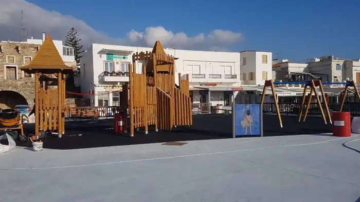 Εργασίες επισκευής, βελτίωσης και συμμόρφωσης σύμφωνα με τα πρότυπα του συστήματος πιστοποίησης παιδικής χαράς Λιμένα Τήνου — 4