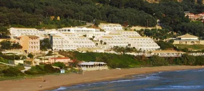 Ξενοδοχειακή μονάδα Pelekas Beach στον Πέλεκα Κέρκυρας — 5