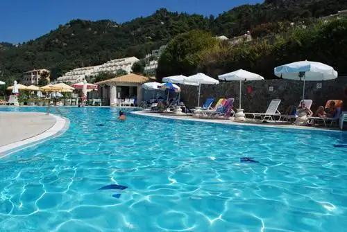 Ξενοδοχειακή μονάδα Pelekas Beach στον Πέλεκα Κέρκυρας — 9