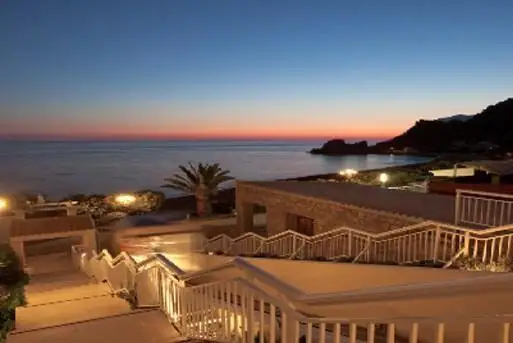 Ξενοδοχειακή μονάδα Pelekas Beach στον Πέλεκα Κέρκυρας — 10