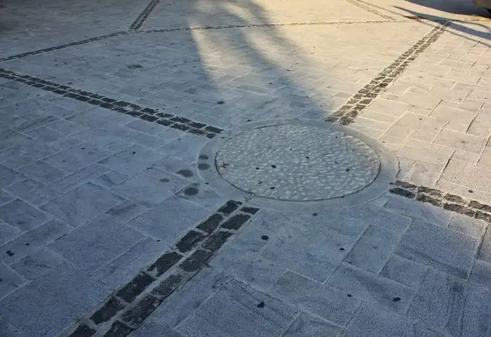 Πλατεία και πεζόδρομοι Νάουσας Πάρου — 5