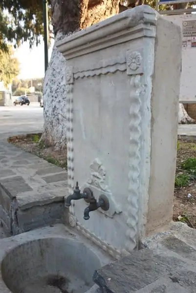 Πλατεία και πεζόδρομοι Νάουσας Πάρου — 14