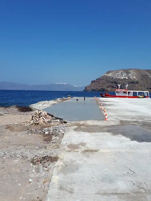 Αποκατάσταση προβλήτας στη Ρίβα νήσου Θηρασιά
