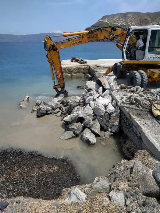 Αποκατάσταση προβλήτας στη Ρίβα νήσου Θηρασιά — 10