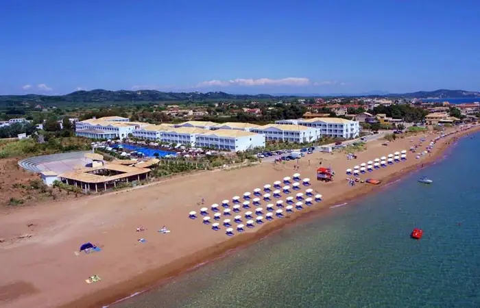 Ξενοδοχειακή μονάδα Aquis Sandy Beach στον Αγιο Γεώργιο Κέρκυρας