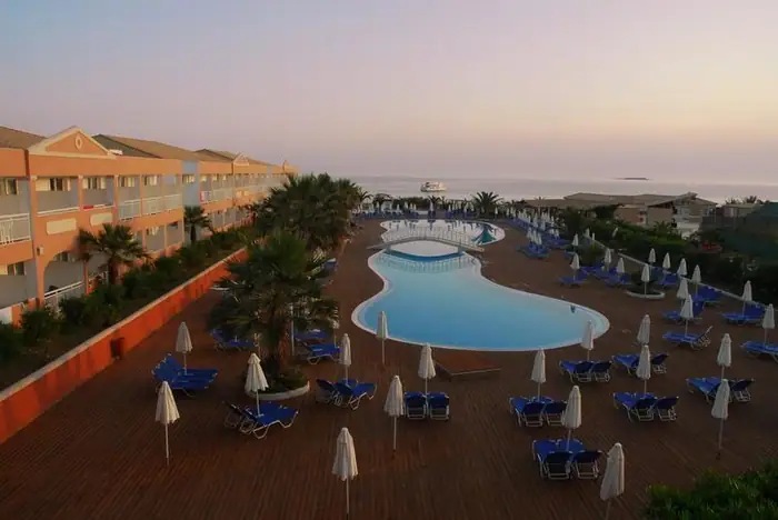 Ξενοδοχειακή μονάδα Aquis Sandy Beach στον Αγιο Γεώργιο Κέρκυρας — 2