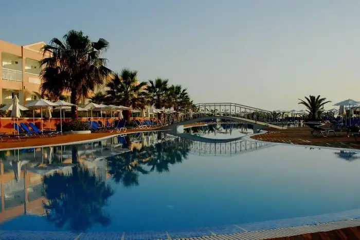 Ξενοδοχειακή μονάδα Aquis Sandy Beach στον Αγιο Γεώργιο Κέρκυρας — 4